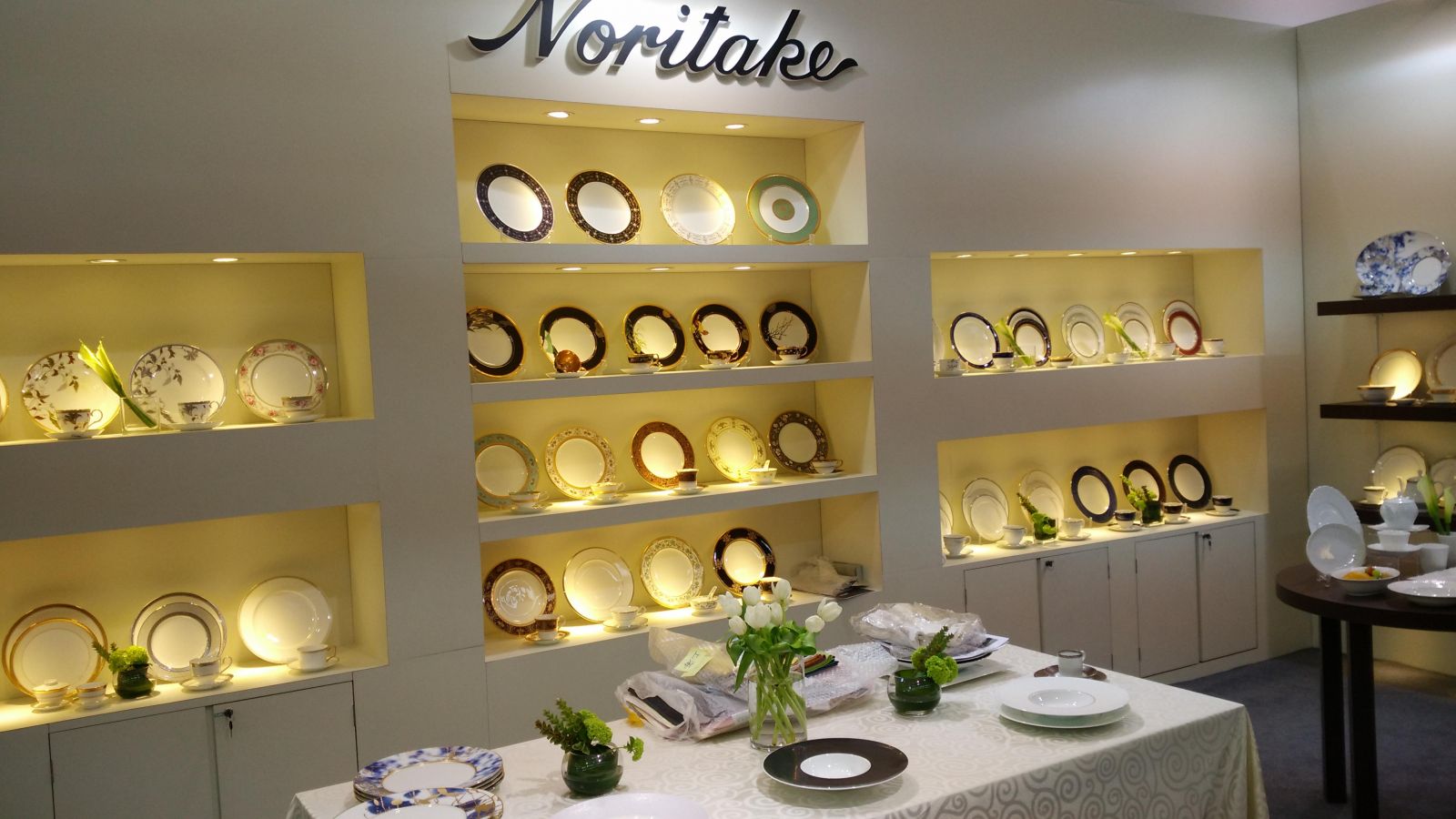 2016上海国际酒店用品博览会-上海泛亚展位迎接客流